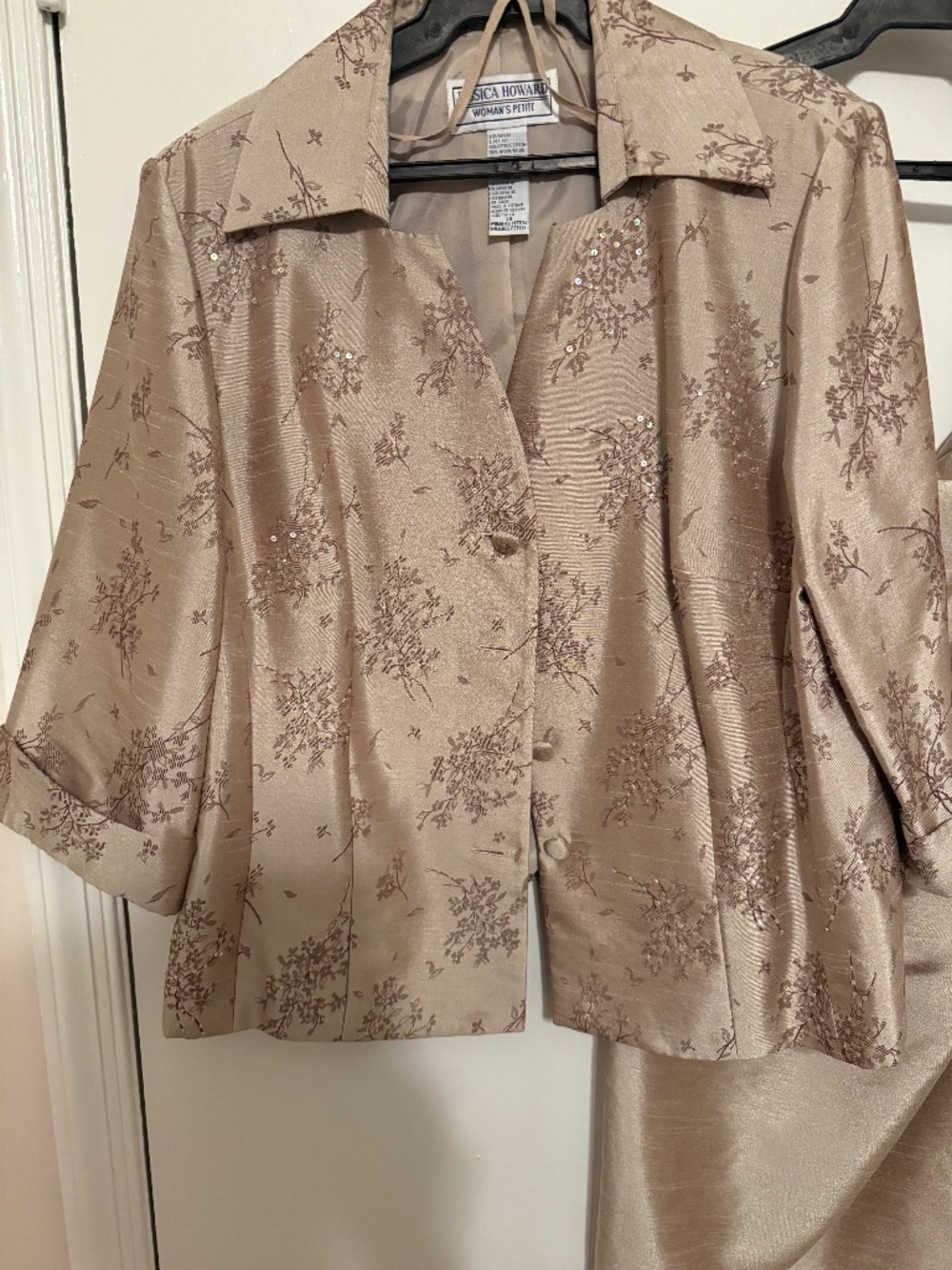 Jessica Howard Petite 2-Piece Skirt Set | 20P | Champagne Floral Brocade.